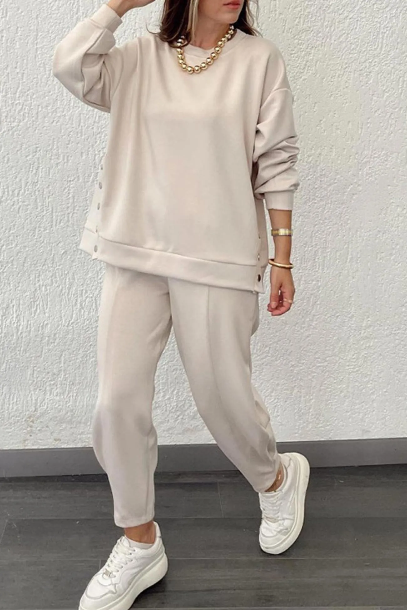 Button Slit Hem Sweatshirt Suits